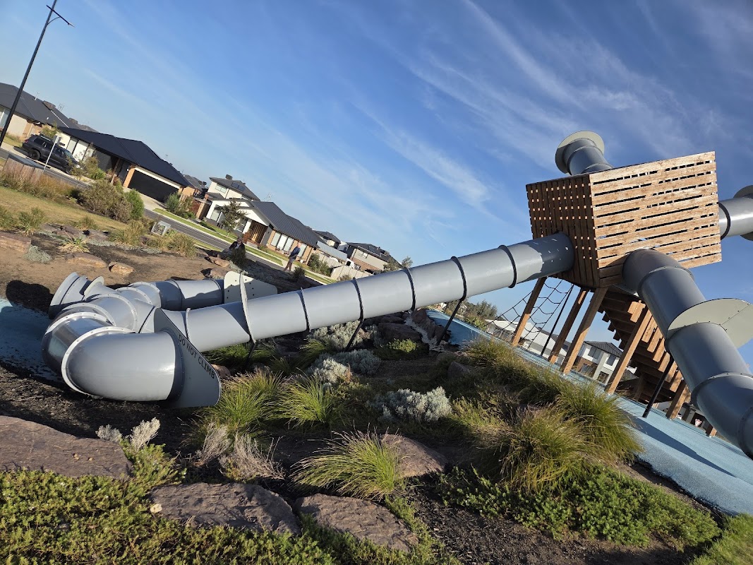 Anchoridge Park Playground — Playgrounds